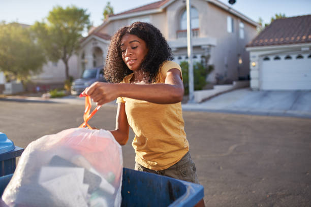 Best Yard Cleanup Services  in Loudonville, NY
